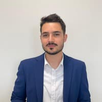 Tristan Roth, instructor